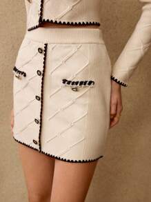 MOTF PREMIUM CONTRAST BINDING BUTTON DETAIL TEXTURED KNIT SKIRT - Black and White - View 8