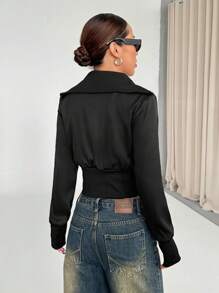 SHEIN X Lucía Bellido Flirla 女式复古立领拉链短夹克 - 黑色 - 查看 3