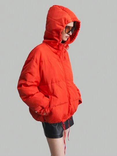 Ontre 女士连帽假日红色保暖羽绒夹克，冬季休闲外套