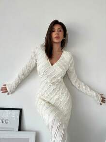 Aloruh Textured Fabric Deep V-Neck Bodycon Fish Tail Dress, Women's Slim Fit Long Sleeve Long Dress