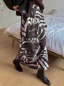 DAZY 1pc Women Casual Allover Print Mid-Length Skirt, Suitable For Autumn