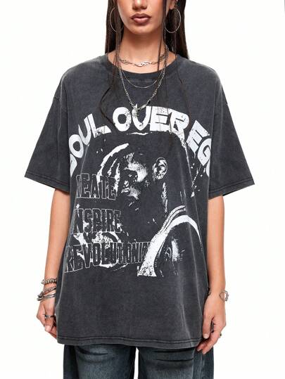 Grunge Punk Women's Street Fashon Vintage Distressed Snowflake Graphic T-Shirt, Depicting Street Style Girl, Summer