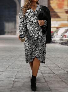 SHEIN Clasi Fashionable Autumn/Winter Flare Sleeve V-Neck Ruched Ruffles Plus Size A-Line Loose Print Mid-Length Casual Dress