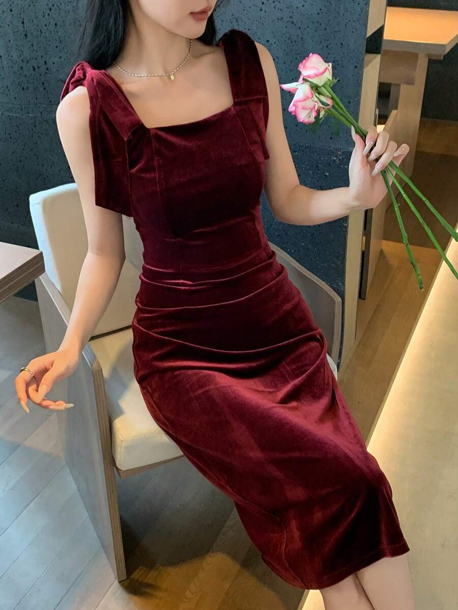 DAZY 女士丝绒中长款派对连衣裙，秋冬优雅婚礼女装红色女装圣诞鸡尾酒会礼服 - 酒紅色 - 查看 1