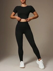 Easithlete 男士纯色圆领短袖上衣和裤子高弹力无缝运动套装，休闲日常健身套装女士健身套装女士紧身裤套装 - 黑色 - 查看 4