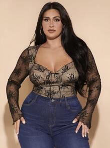 SHEIN BAE Plus Size Women Sweet And Sexy Lace Ruffle Trim Crop Top, Suitable For Party, Date And Luncheon - Black - View 1