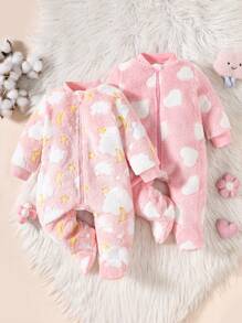 SHEIN 2 件装新生女婴卡通月亮和星星印花连帽长袖前拉链柔软舒适连脚连体衣套装，秋冬 - 淺粉色 - 查看 1