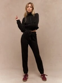 MISSGUIDED Zip Through Collar Full Sleeve Crop Top With Slim Elastic Waist Jogger Cozy 2 Piece Sweater Loungewear Set