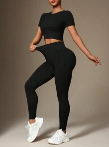 Easithlete 男士纯色圆领短袖上衣和裤子高弹力无缝运动套装，休闲日常健身套装女士健身套装女士紧身裤套装 - 黑色 - 查看 5