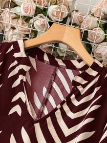 大码女式休闲全身印花缺口领灯笼袖自系腰带连衣裙，春秋季勃艮第女装 - 酒紅色 - 查看 3