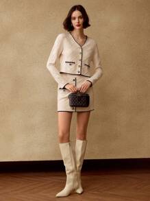 MOTF PREMIUM CONTRAST PIPING V-NECK SINGLE BREASTED PLACKET CARDIGAN - Black and White - View 6