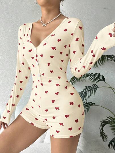 SHEIN رومبير نوم بأكمام طويلة مطبوعة بالقلوب، خريف وشتاء