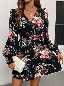 SHEIN Clasi 花卉印花优雅 V 领浪漫淑女连衣裙 - 黑色 - 查看 3