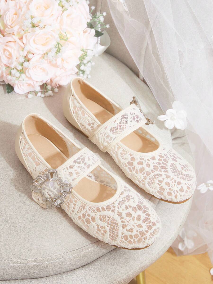 CUCCOO HITCHD Women Round Toe Comfortable Lace Flat Shoes, White - White - View 1