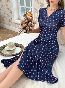 CottageSlumber 1 pieza Camisón corto estilo babydoll de único botonadura con estampado floral diminuto y volante perfecto para el verano y vacaciones