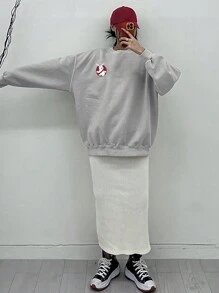 DAZY Women's Oversized Letter Print Crew Neck Sweatshirt, Loose Fit For Spring And Autumn