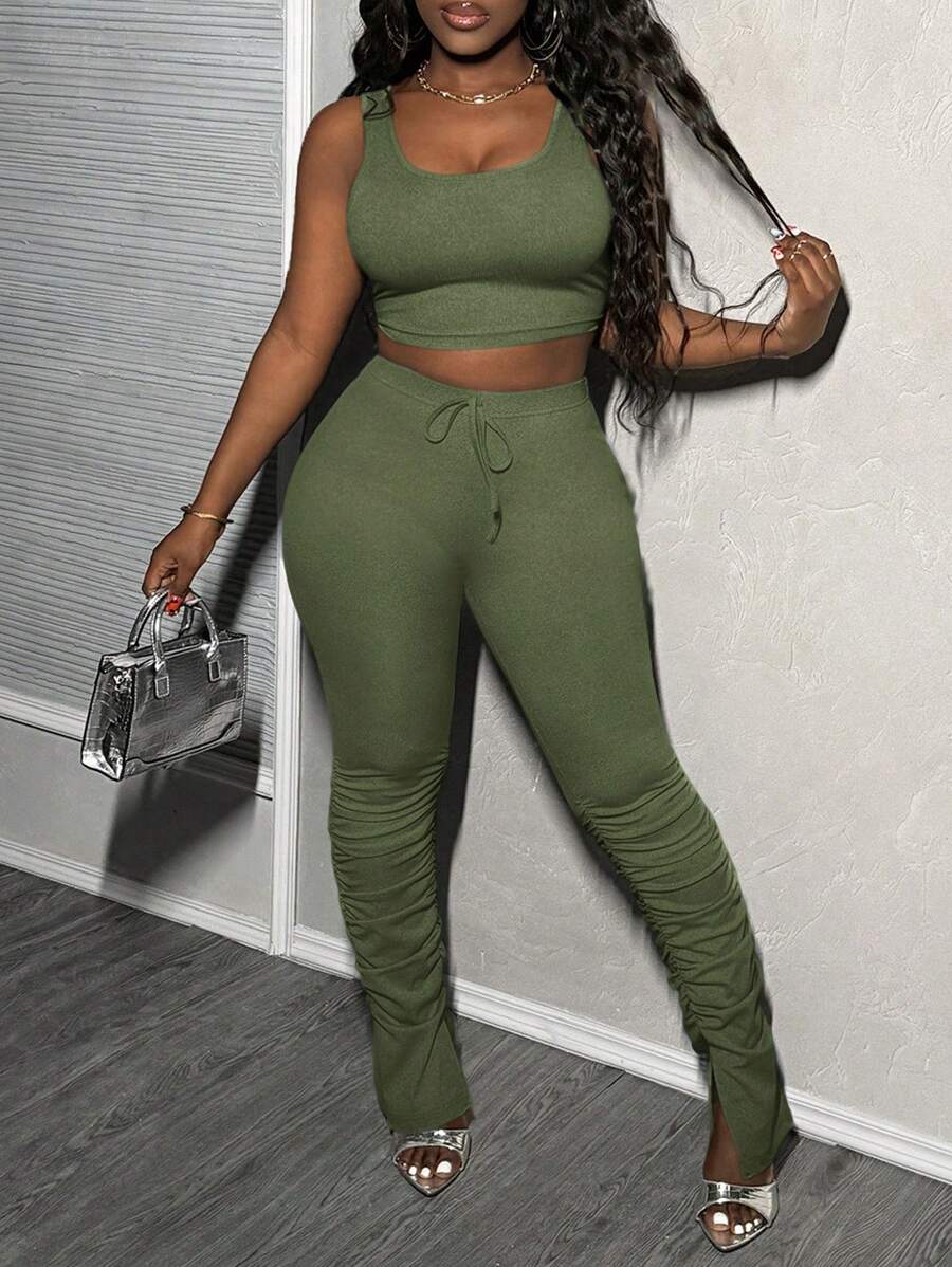 Slaydiva Bộ đồ đi chơi giản dị mùa hè áo crop top cổ tròn màu xám và quần dài ôm xẻ gấu nhún - xanh quân đội - Xem 1