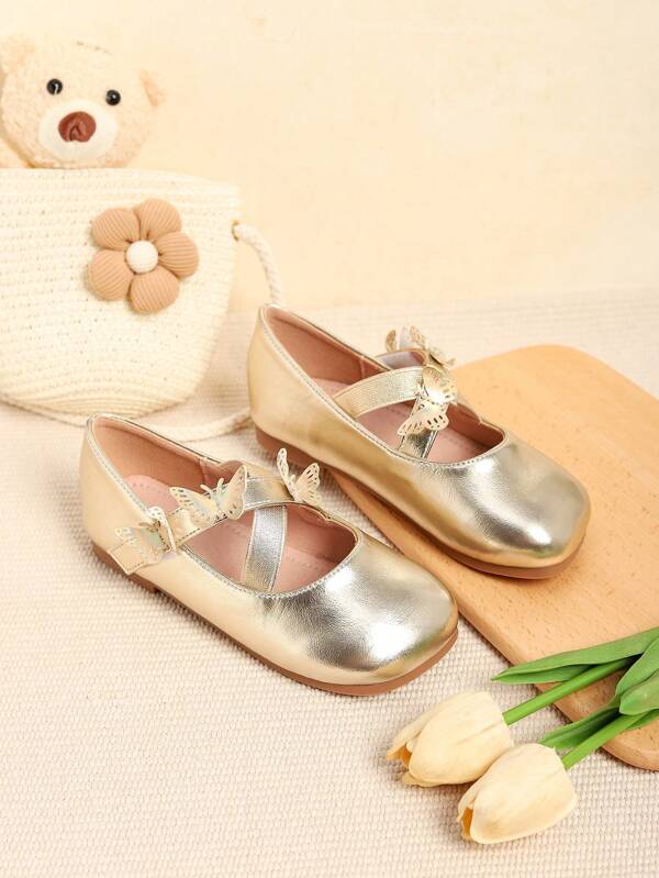 زوج من الأحذية الرياضية الليزية سهلة الارتداء بتصميم أزهار وفراشات جميلة وحلوة للفتيات، مناسبة لفصلي الربيع والخريف