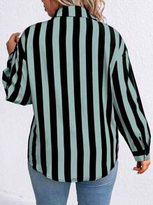 SHEIN LUNE 大码女式条纹落肩长袖单排扣休闲衬衫 - 綠色 - 查看 2