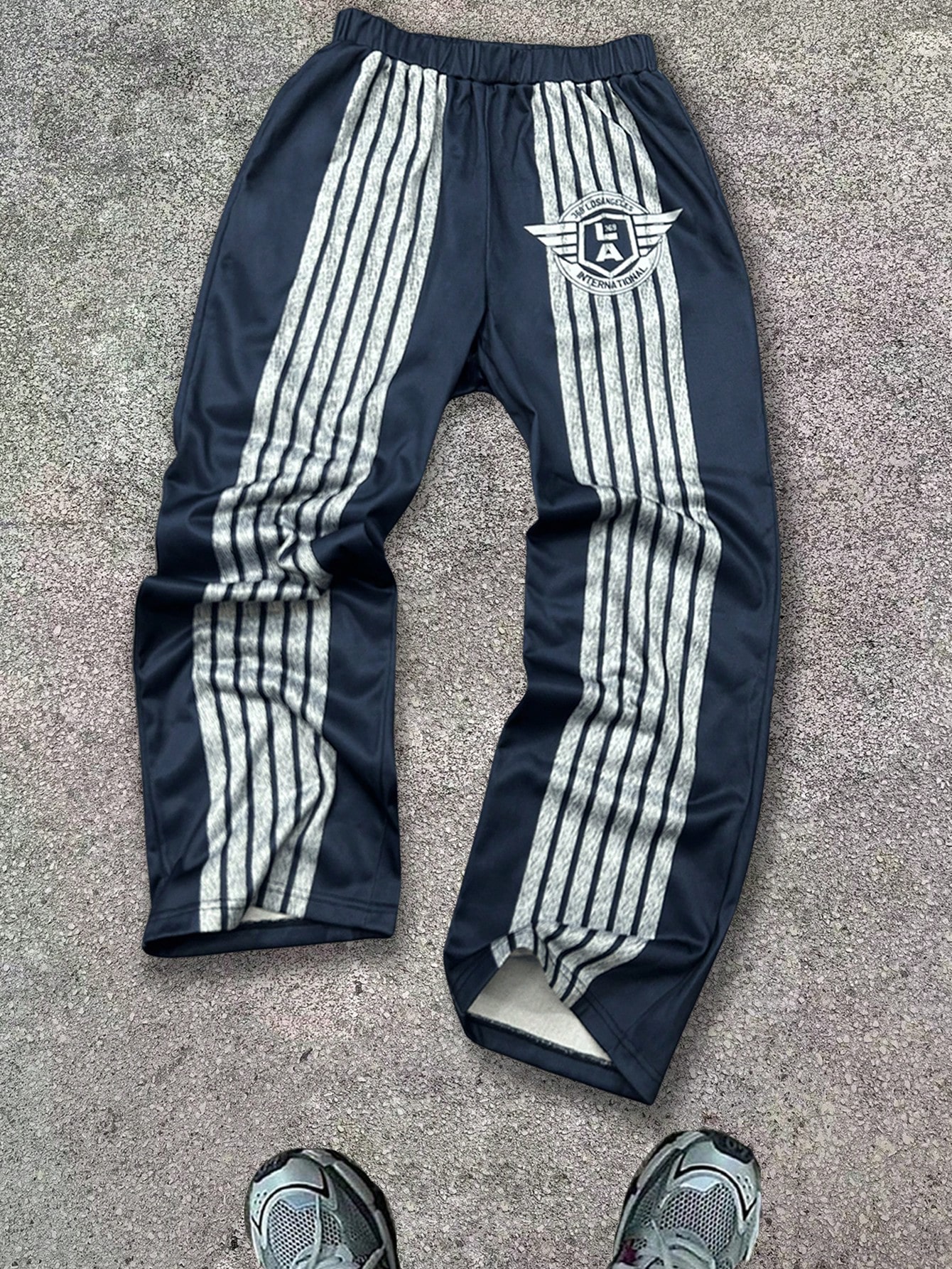 Manfinity Dauomo Men's Casual Sweatpants With Contrast Stripe & Letter Print