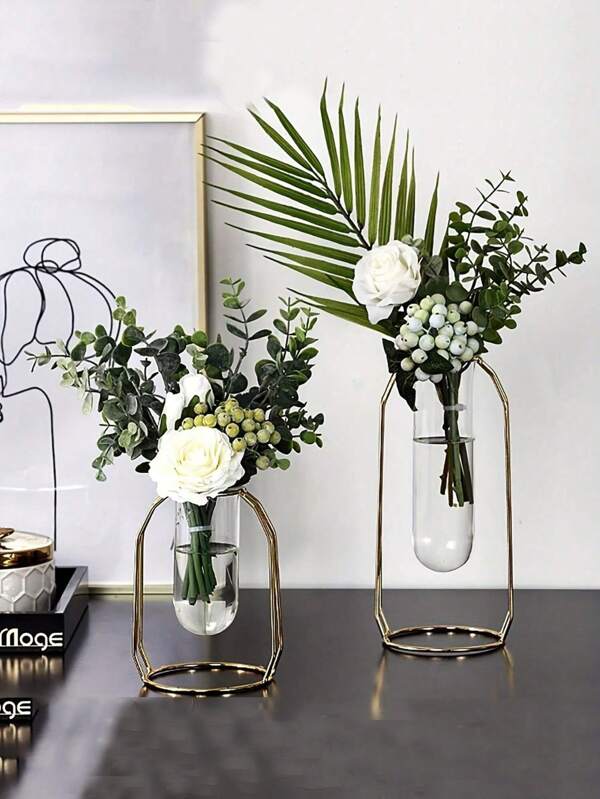 SHEIN 1 Stück goldene Glasvase mit Metallrahmen, moderne kreative Hydroponik Vase, kreative Wohnzimmer Heimdekoration, Blumenarrangement, Trockenblumen Dekoration, Tischdekoration - Klein & Groß, Heimdekoration, Blumenvase, Tischmittelpunkt, Tischdekoration Valentinstag