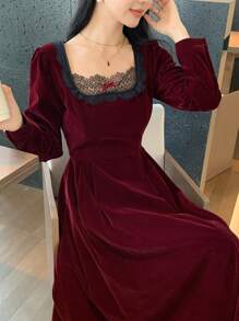 DAZY 1 pièce Robe en velours bordeaux à manches longues avec col carré et dentelle contrastée pour femmes, nouvelle robe maxi pour le Nouvel An - Rouge foncé - Voir 5