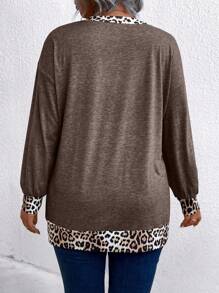 大码豹纹拼布V领长袖宽松常规T恤图案猎豹印花T恤女式春季上衣