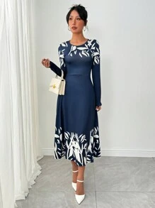 SHEIN Clasi 植物印花优雅圆领长袖中长连衣裙，适合办公室通勤 - 藍色 - 查看 5