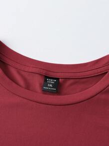 SHEIN CURVE+ Áo thun tay ngắn họa tiết Giáng sinh cỡ lớn, dùng làm quà tặng - Màu Đỏ Sâu - Xem 4