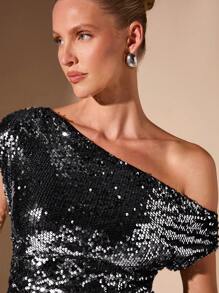 SHEIN BAE 1pc Women Minimalist Sexy Asymmetric Shoulder Top, Metallic Sequin Embellishment Slanted Hem, For Party Season, Autumn/Winter