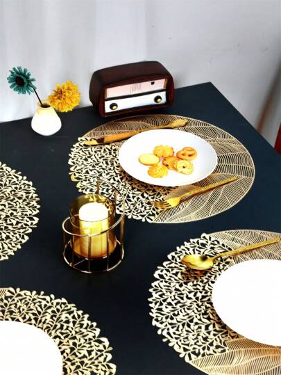 Placemats PVC Place Mats For Kitchen Table Indoor/Outdoor Washable Heat-Resistant Placemat Wipeable Dining Table Mats For Camping, Festival, Wedding, Party Christmas For Holiday Gift Giving