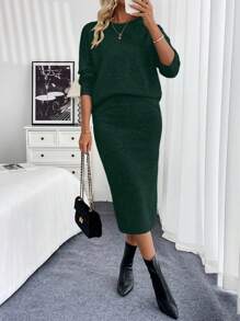 SHEIN Clasi 2 件女式纯色圆领长袖毛衣和长款针织裙休闲装，秋冬 - 墨綠色 - 查看 1