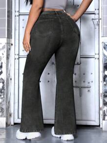 SHEIN ICON Plus Size Fashion Flared Fit Daily Wear Jeans