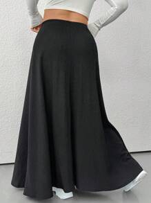 CovetEZ Chân váy chữ A dệt kim họa tiết màu đen cỡ lớn - màu đen - Xem 8