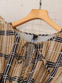 SHEIN Clasi Vestido casual de manga larga con nudo delantero y estampado a cuadros talla grande