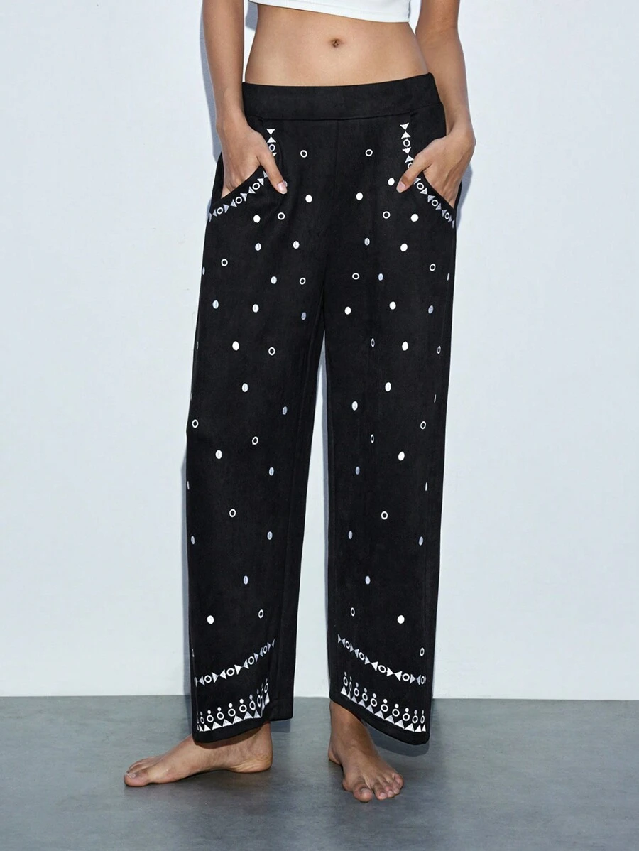 SHEIN Maija Women Plush Deer Velvet Embroidery Pattern Low Waisted Straight Leg Pants With Elastic Waist And Large Pockets, Casual, Autumn/Winter - Black - View 1