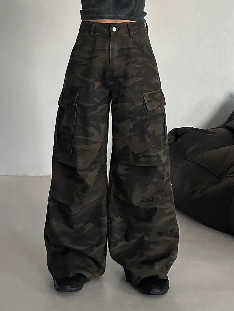 Women's Front Button Pocket Minimalist Casual Camouflage Cargo Jeans
