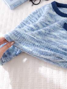 Cozy Pixies Young Boy Contrast Color Pocket Crew Neck Long Sleeve Pullover Sweater - Blue - View 3