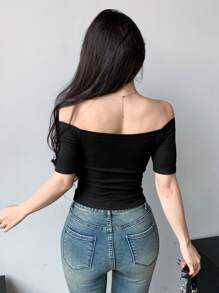 Joudiya Áo thun ngắn tay ôm sát hở vai in hình bướm, áo crop top nữ in họa tiết, áo trễ vai mặc đi chơi. - màu đen - Xem 2