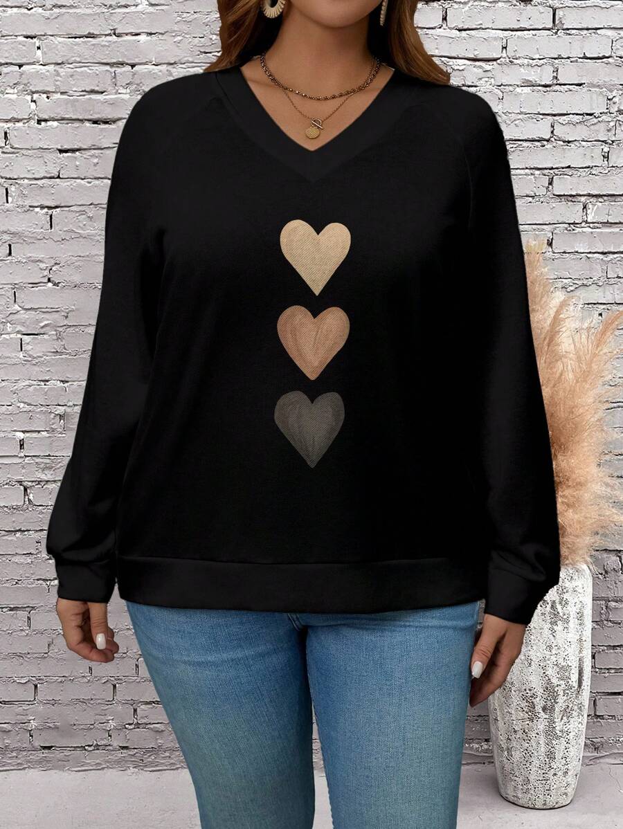 SHEIN LUNE 大码女式心形图案长袖 V 领插肩袖运动衫 - 黑色 - 查看 1
