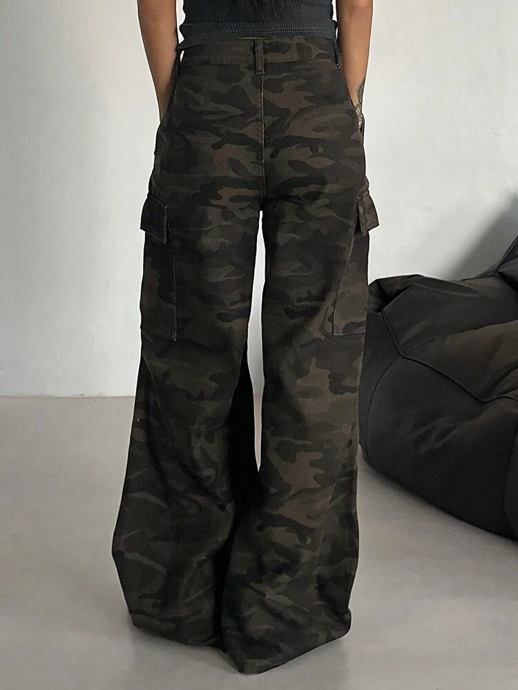 Women's Front Button Pocket Minimalist Casual Camouflage Cargo Jeans