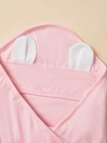 SHEIN 新生女婴心形印花 5 件/套礼盒包括连体衣、襁褓毯、帽子、手套和围兜。该套装设计甜美可爱，采用柔软舒适的材料，非常适合送礼或个人使用 - 彩色 - 查看 3