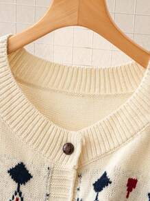 Calvaya 大码开衫毛衣，圣诞款针织开衫。既休闲又有丰富多彩的图案设计。在经典毛衣质地的基础上融入现代时尚元素。适合秋冬穿着，既保暖又能展现个人魅力。适合毕业典礼、音乐节、母亲节、万圣节、新年、情人节、感恩节、圣诞节、复活节、国庆节、舞会、除夕