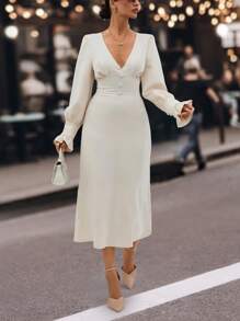 SHEIN Vestido ajustado de manga larga, elegante y sencillo, con cuello en V y decoración de botones