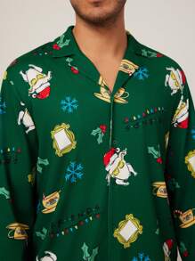 FRIENDS X SHEIN Ensemble de pyjama imprimé intégral pour hommes, chemise et pantalon, pour Noël - Vert - Voir 5