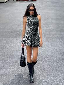 SHEIN EZwear 女士圆领无袖豹纹褶皱迷你休闲连衣裙，日常穿着 - 灰色 - 查看 5