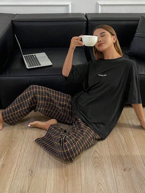 DAZY Loose Letter Print T-Shirt & Plaid Straight Pants 2pcs Pajama/Loungewear Set