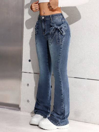 SHEIN Vintage Blue Denim Bowknot Pocket Design Flared Pants For Tween Girl, Summer Brunch Church Graduation Party Outfits,Streetwear,Girls Summer Beach Boho Vacation Shorts, Summer Concert Festival Casual Rave Outfits, Girls Summer Brunch Church Graduation Outfits,Streetwear,Back To School Outfits,Back To School Outfits Fall Winter