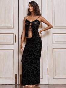 Opulessa 2pcs/Set Velvet Floral Tie Front Camisole Top & Skirt - Black - View 5