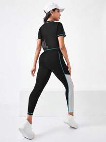 SHEIN Running Ensemble de survêtement décontracté, tenue de sport pour femmes avec Top à manches courtes col rond simple et pantalon - Multicolore - Voir 2